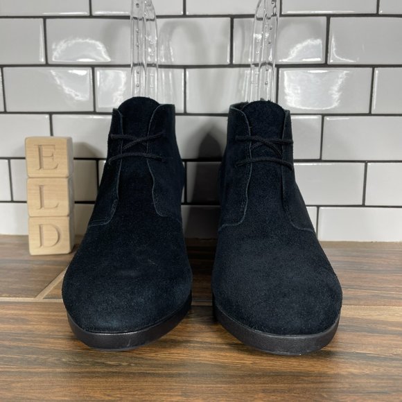 CROCS Leigh Womens 9.5 Shoes Black Suede Dual Comfort Wedge Shootie Ankle Boots - Picture 2 of 14